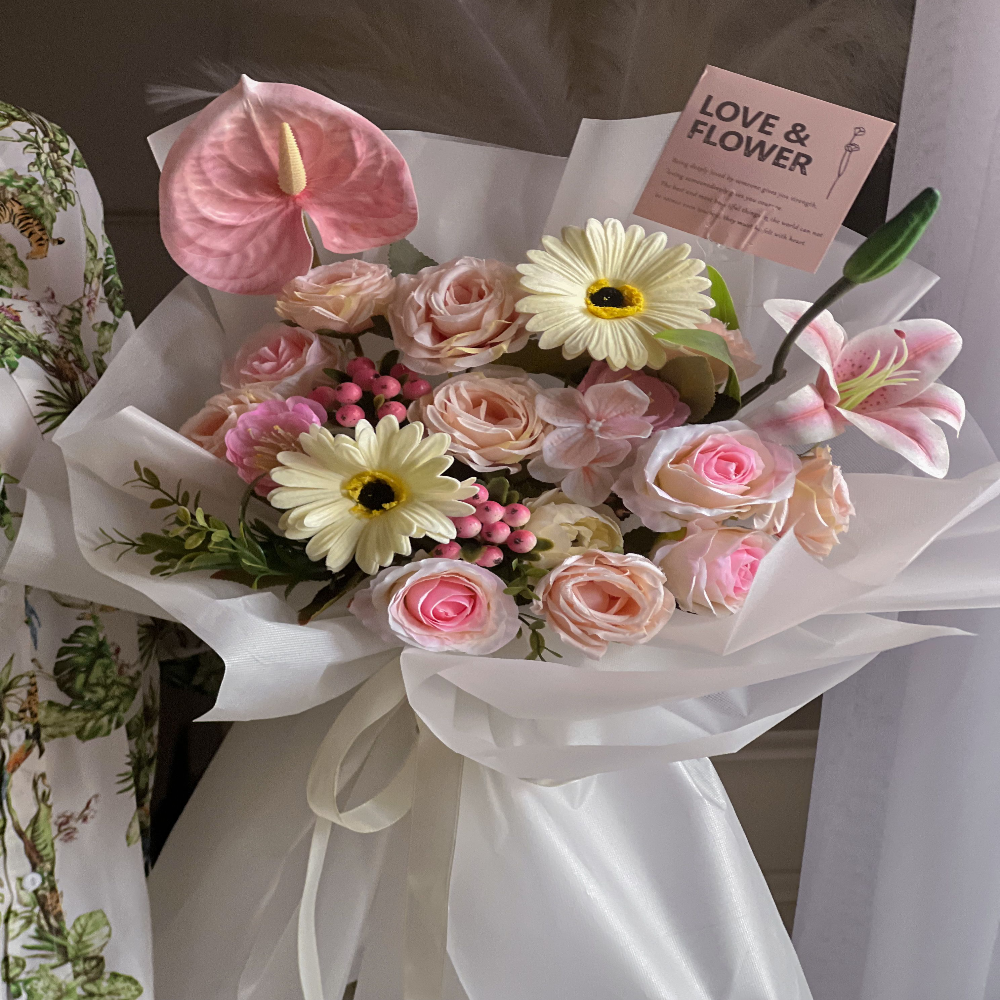 Flowers Bouquet Pink – باقة ورد وردية